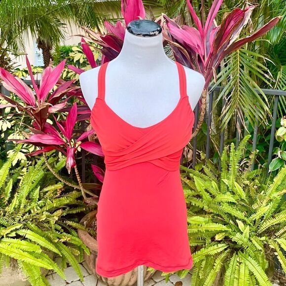 Lululemon Wrap It Up Bra Tank - Picture 2 of 5